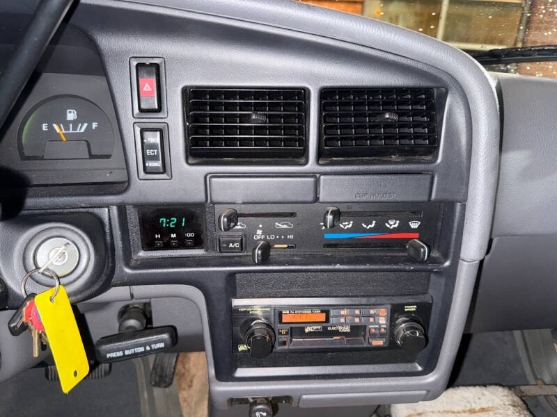 1990 Toyota Pickup