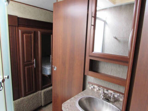 2016 Forest River F282RKX