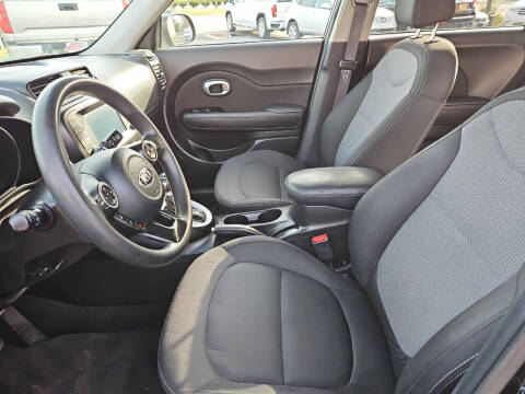 2018 Kia Soul +