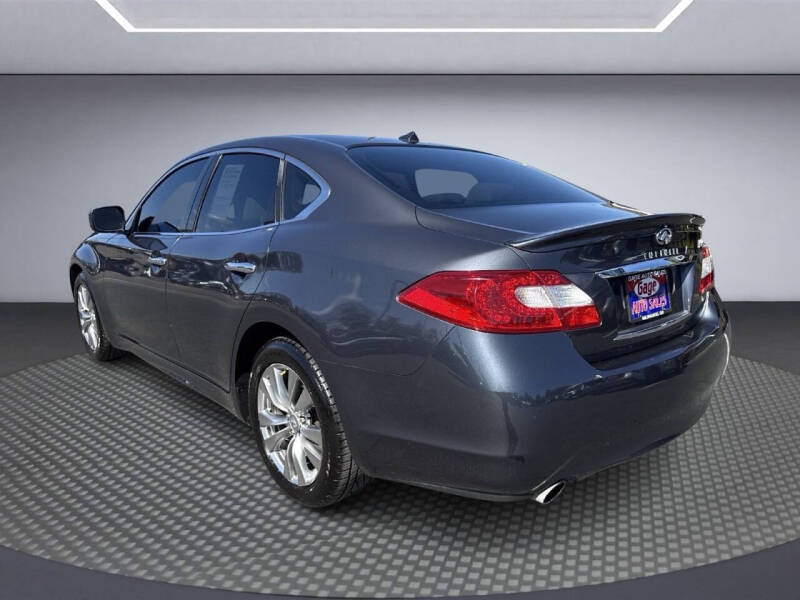 2011 Infiniti M37