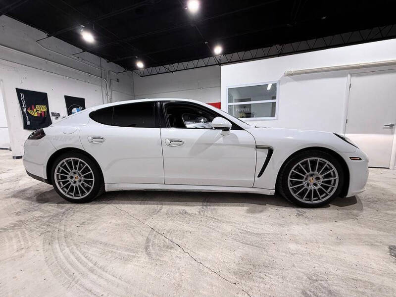 2016 Porsche Panamera