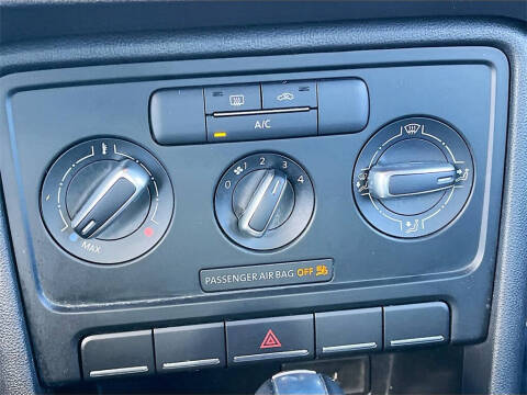 2017 Volkswagen Beetle 1.8T S