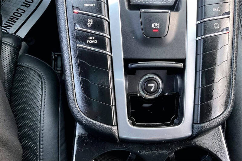 2020 Porsche Macan S