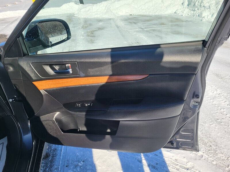 2013 Subaru Outback 2.5i Limited