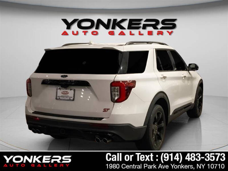 2022 Ford Explorer ST