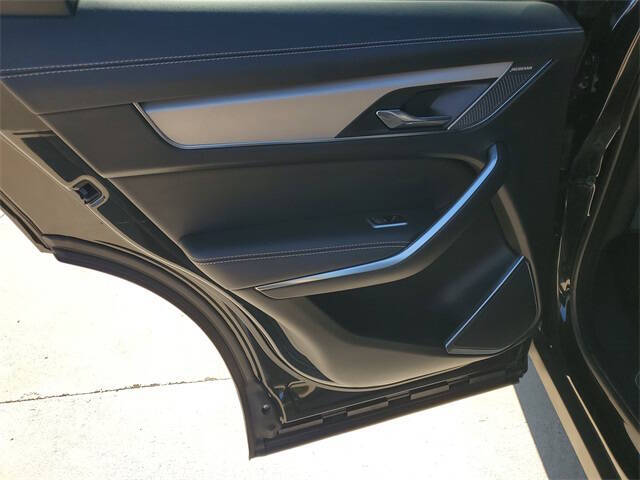 2024 Jaguar F-PACE P250 R-Dynamic S