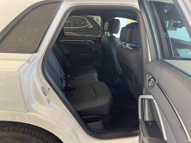 2025 Audi Q3 quattro S line Premium 45 TFSI