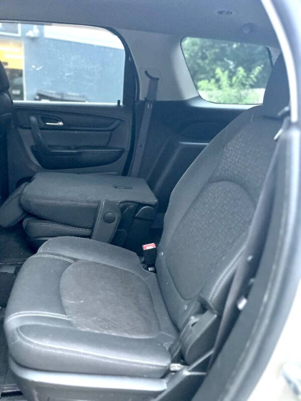 2014 GMC Acadia SLE-2