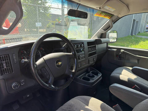 2020 Chevrolet Express 2500