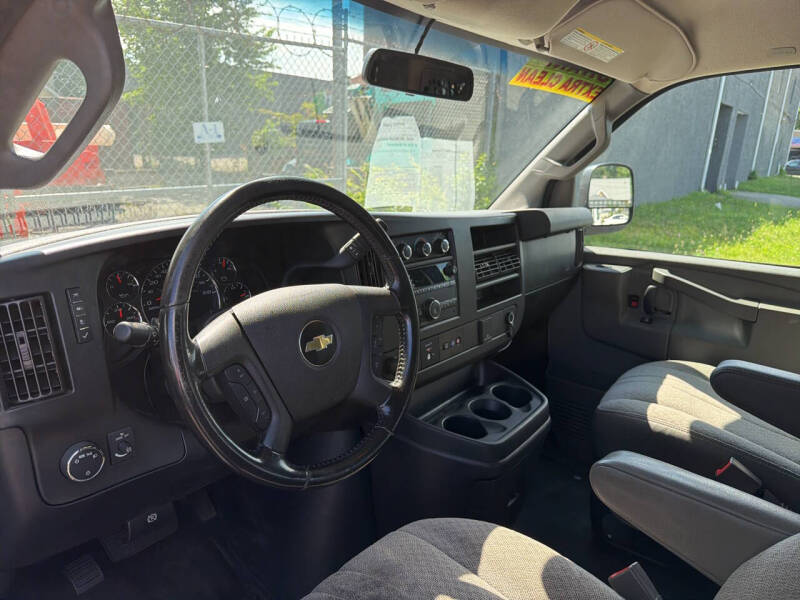 2020 Chevrolet Express 2500