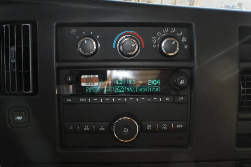 2025 Chevrolet Express 3500