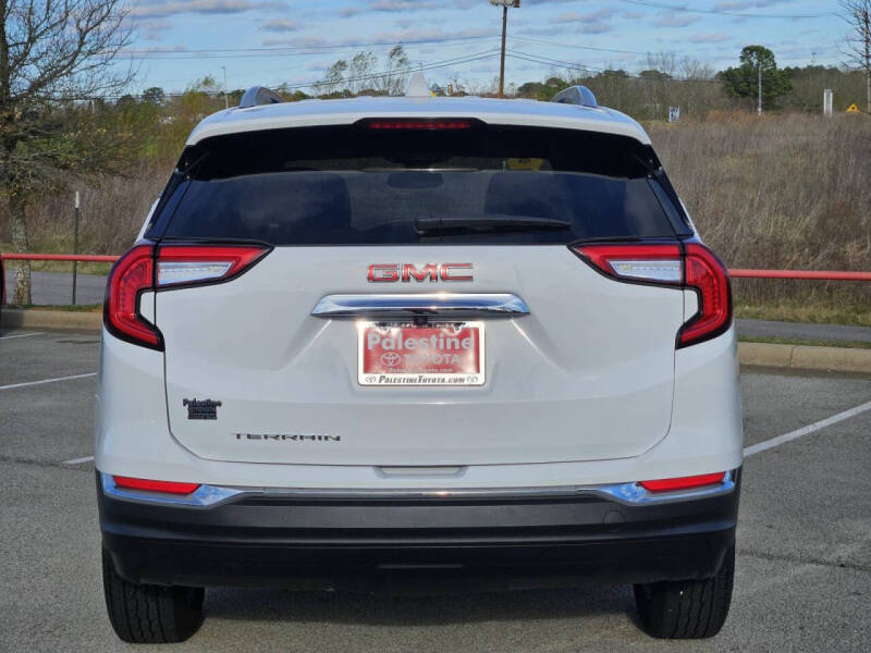 2024 GMC Terrain SLT