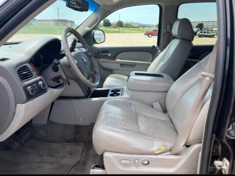 2011 Chevrolet Suburban LT