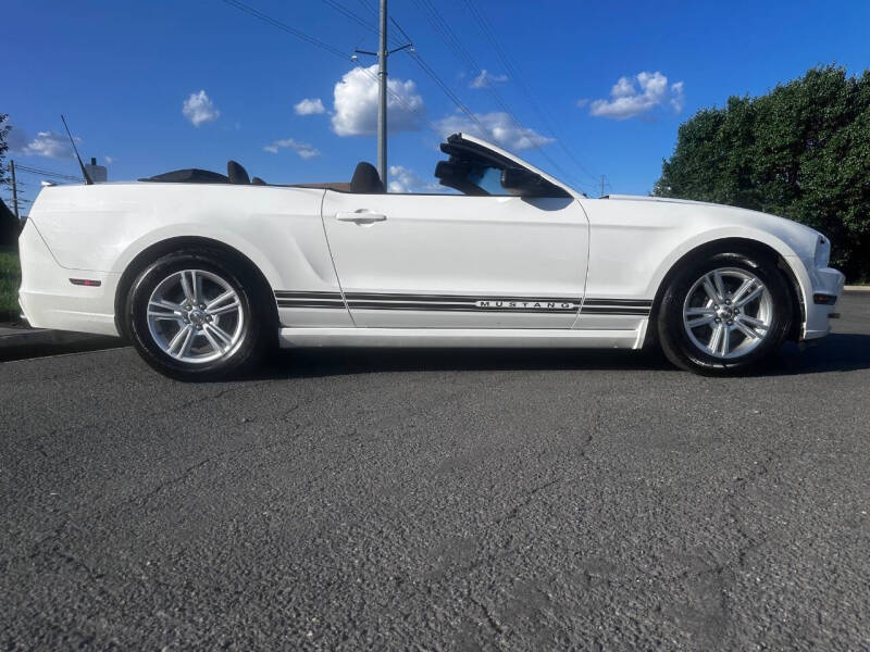 2013 Ford Mustang V6