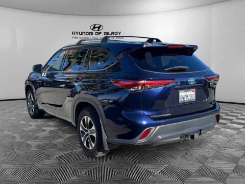 2021 Toyota Highlander Hybrid XLE