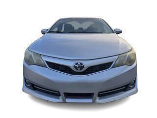 2012 Toyota Camry SE's photo