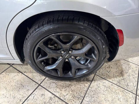 2023 Chrysler 300 S V6