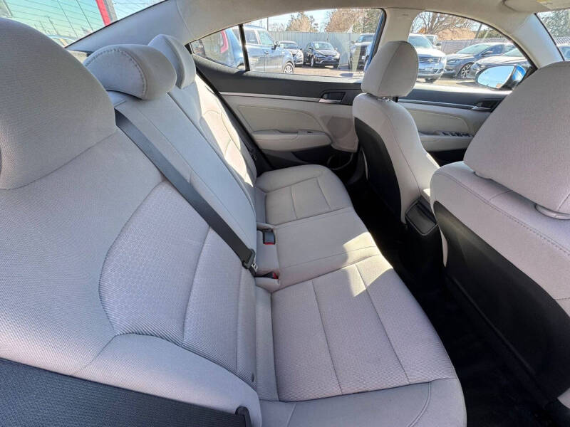 2018 Hyundai Elantra SEL