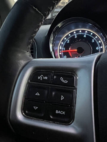 2012 Chrysler Town and Country Touring