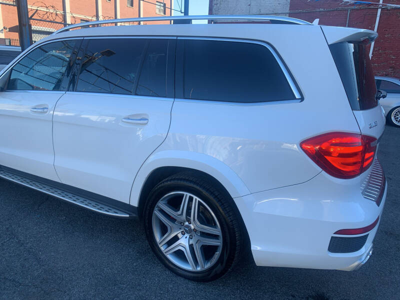 2015 Mercedes-Benz GL-Class GL 63 AMG