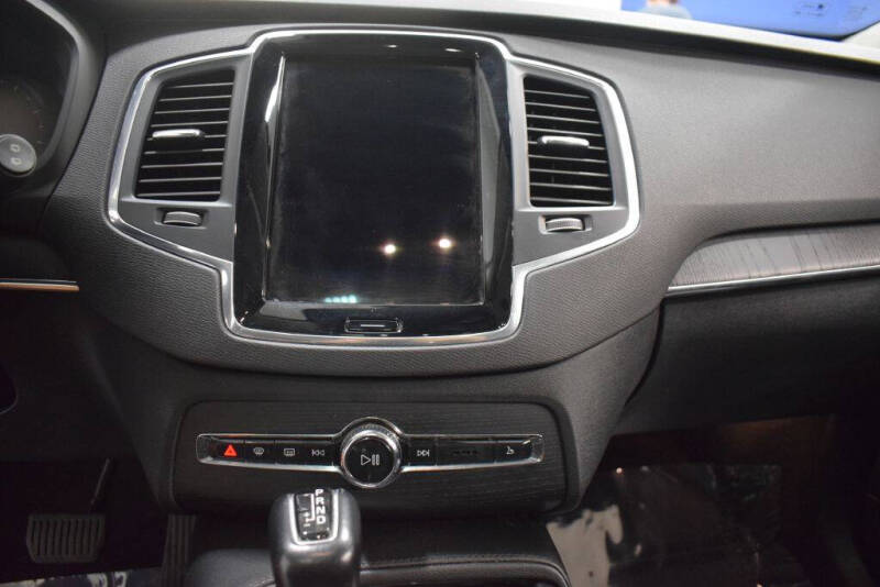 2020 Volvo XC90 T5 Momentum