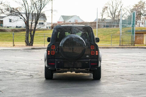 2023 Land Rover Defender 130 X-Dynamic SE