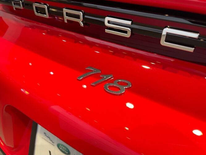 2023 Porsche 718 Boxster
