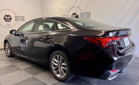 2019 Toyota Avalon XLE