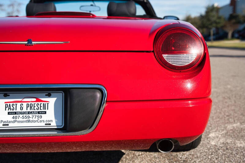 2003 Ford Thunderbird