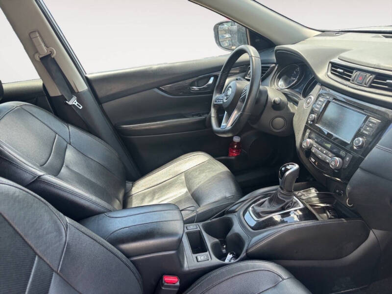 2020 Nissan Rogue SL