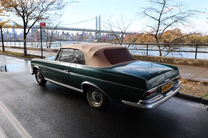 1965 Mercedes-Benz 300-Class