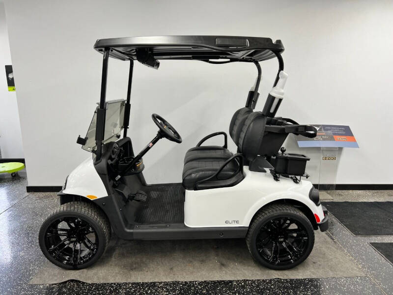 2023 E-Z-GO RXV Elite Lithium for sale at Alpha Motorsports in Hawarden IA