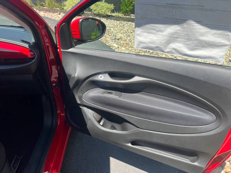 2024 FIAT 500e Inspi(RED)