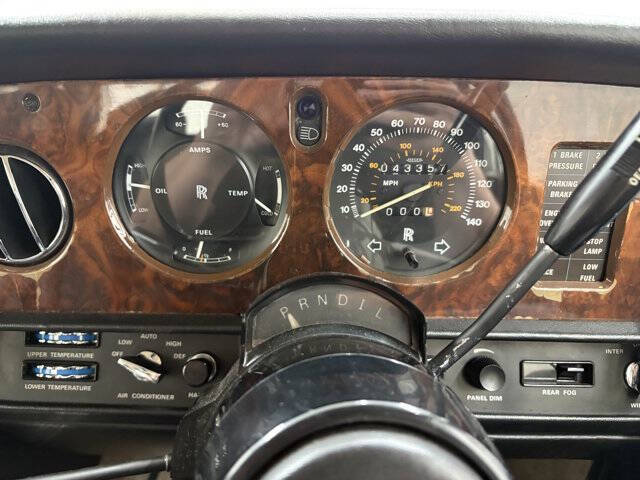 1977 Rolls-Royce Silver Shadow