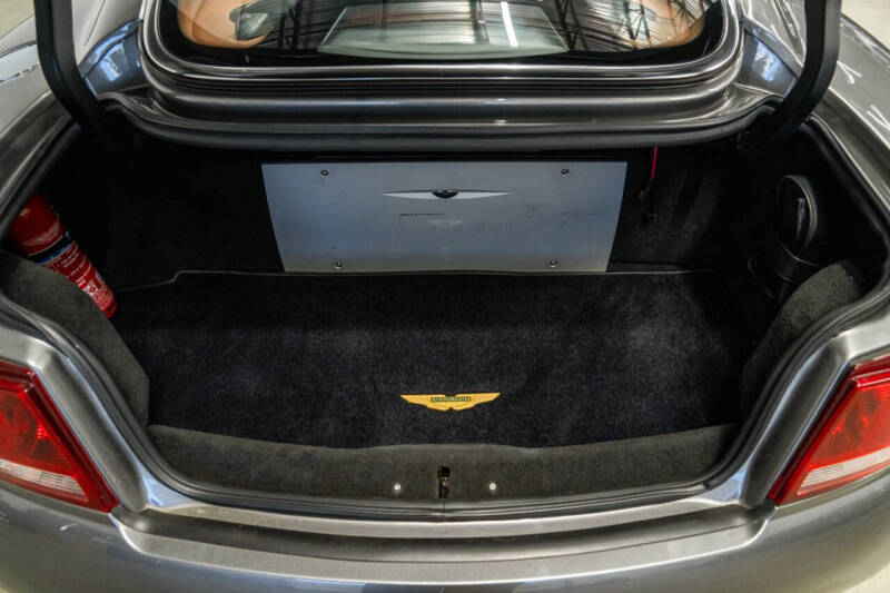2003 Aston Martin V12 Vanquish