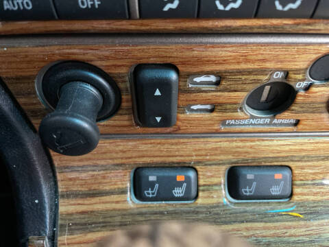 2004 Ford Thunderbird Deluxe