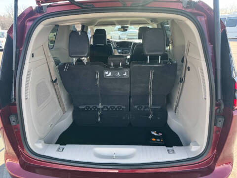 2021 Chrysler Pacifica Touring L
