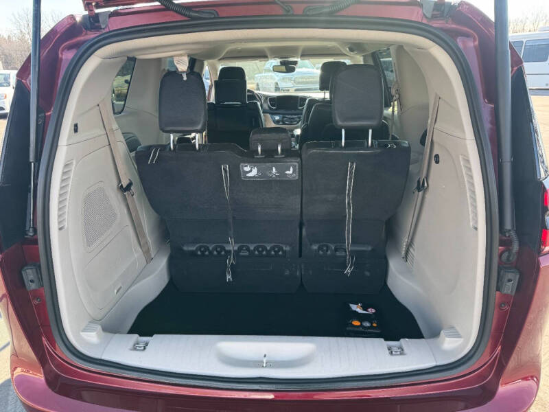 2021 Chrysler Pacifica Touring L