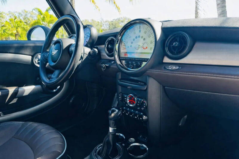 2013 MINI Convertible Cooper S