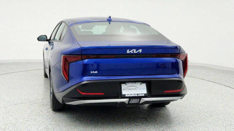 2025 Kia K4 LXS