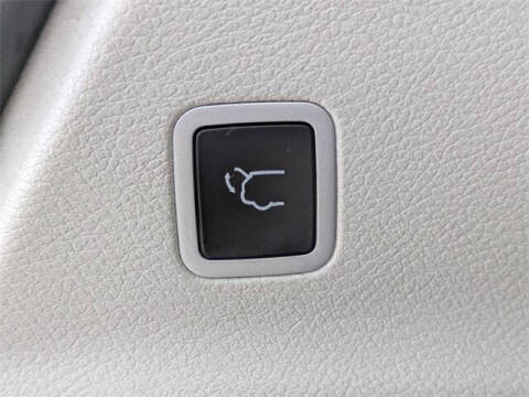 2024 Chrysler Pacifica Plug-In Hybrid Select