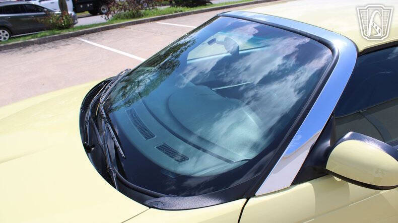 2005 Ford Thunderbird