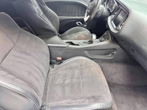 2016 Dodge Challenger SRT 392