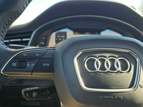 2019 Audi Q8 quattro Prestige 55 TFSI