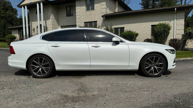 2018 Volvo S90 T5 Momentum