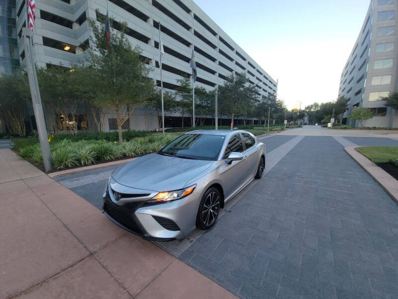 2020 Toyota Camry SE
