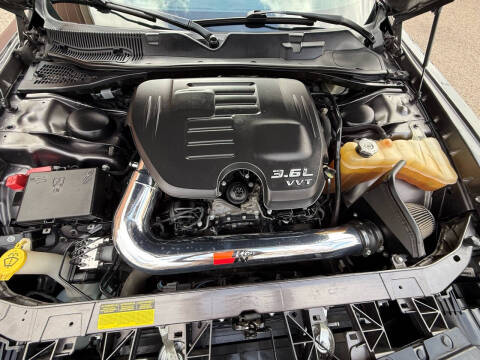 2016 Dodge Challenger SXT Plus