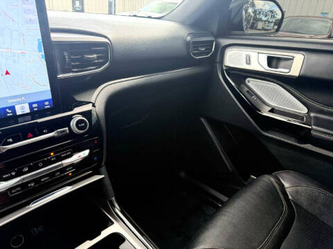 2023 Ford Explorer ST