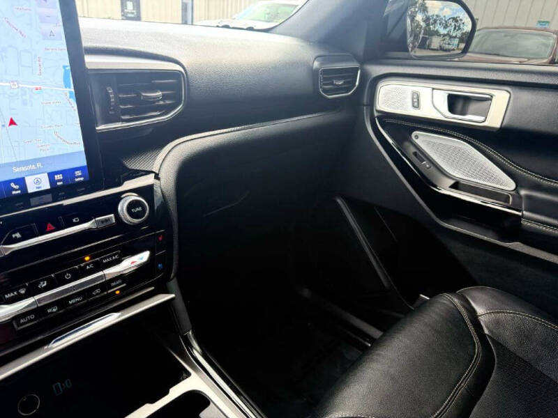 2023 Ford Explorer ST