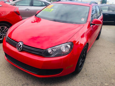 2013 Volkswagen Jetta for sale at Auto Max of Ventura in Ventura CA